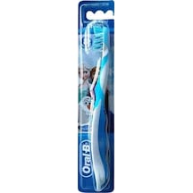 Oral-B Pro Expert +8 Yaş Frozen Diş Fırçası Soft