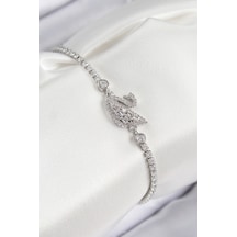 Pirinç Zirkon Taşlı Kuğu Model Gümüş Renk Kadın Bileklik Çok Renkli Pirinç Zirkon Taşlı Kuğu Model Gümüş Renk Kadın Bileklik Çok Renkli