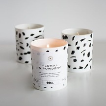 Floral & Powdery - Çiçeksi & Pudramsı Kokulu Dekoratif Desenli Soya Mumu I 150 Gr Renkli Açık Mavi