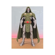 Dr Doom Figür 25 Cm