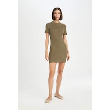 DeFacto Fitted Vücuda Oturan Polo Yaka Basic Düz Kısa Kollu Mini Triko Elbise D8718AX24AUKH260