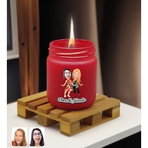 Bk Gift Kişiye Özel Dtf Anne Kız Karikatürlü Kırmızı Renkli Cam Kavanozda Kokulu Mum-1, Arkadaşa Hediye, Anneye Hediye, Doğum Günü Hediyesi