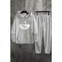 Uyguntarz Unisex Uzay Temalı Baskılı Eşofman Takımı Gri Uyguntarz Unisex Uzay Temalı Baskılı Eşofman Takımı Gri