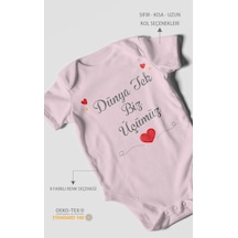 Morivokids Dünya Tek Biz Üçümüz Kısa Kollu Bebek Body %100 Pamuk Bebe Pembe