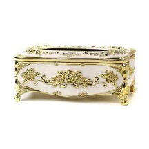 Avrupa Doku Kutusu, Üst Düzey Otel Restoran Peçete Çıkarma Ekru