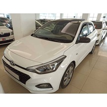 Hyundai İ20 Yarasa Batman Ayna Kapağı Piano Black 2014 ve Sonrası