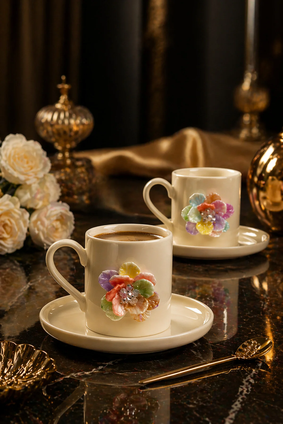 2 Kişilik Beyaz Porselen Renkli Gökkuşağı Lotus Lüks Kahve Fincan Takımı Seti 100ml