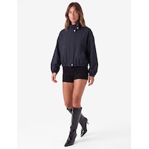 Koton Çizgili Dik Yaka Uzun Kollu Fermuarlı Oversize Bomber Ceket Lacivert Çizgili 7wak50049pw