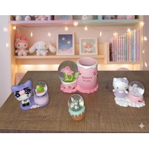 Flamingo Kalemlik Ve Kuromi, Tom, Hello Kitty Kar Küresi 4'lü Set 001