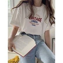 Vintage College T-shirt - Beyaz Baskılı Oversize Bisiklet Yaka Kısa Kol Beyaz