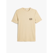 Koton Slim Fit Tişört Slogan İşlemeli Kısa Kollu Bisiklet Yaka Pamuklu Bej 5wam10091hk Ekru