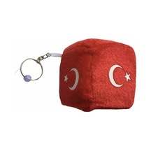 Ay Yıldız Bayrak Vantuzlu Küp Zar Ayna Süsü -küp Anahtarlık - Küp Zar Peluş Dekor Ay Yıldız 6x6 Cm