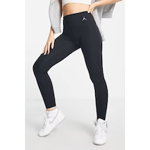 Siyah