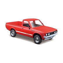 Maisto 1973 Datsun 620 Pick Up 1 24 Model Araba