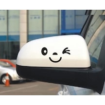 Araba Ayna Sticker Yapıştırması Göz Kırpma