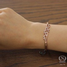 Nusret 925 Ayar Rose Gümüş Taşlı Zikzak Bilezik Nusret 925 Ayar Rose Gümüş Taşlı Zikzak Bilezik