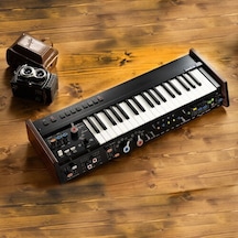 Korg Minikorg 700sm Gelişmiş Analog Modeling Synthesizer