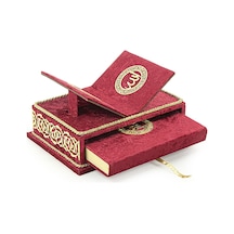 Masa Üstü Rahleli Kadife Kaplı Sandıklı Kuranı Kerim Seti - Rahiya Serisi Kırmızı