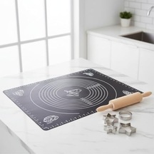 40x50 Cm Silikon Hamur Açma Matı - Yapışmaz Ve Kaymaz Ölçülü Hamur Yoğurma Matı - Mantı, Ekmek, Makarna Ve Pasta İçin Gıda Sınıfı Silikon Mutfak Hazırlık Gereci Renk Stok Durumuna Göre Gönderilir. 50 x 22