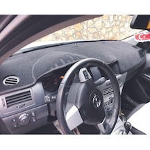 Opel Astra H Modellerine Uygun Torpido Koruma Halısı Siyah Kenar Renk Kırmızı