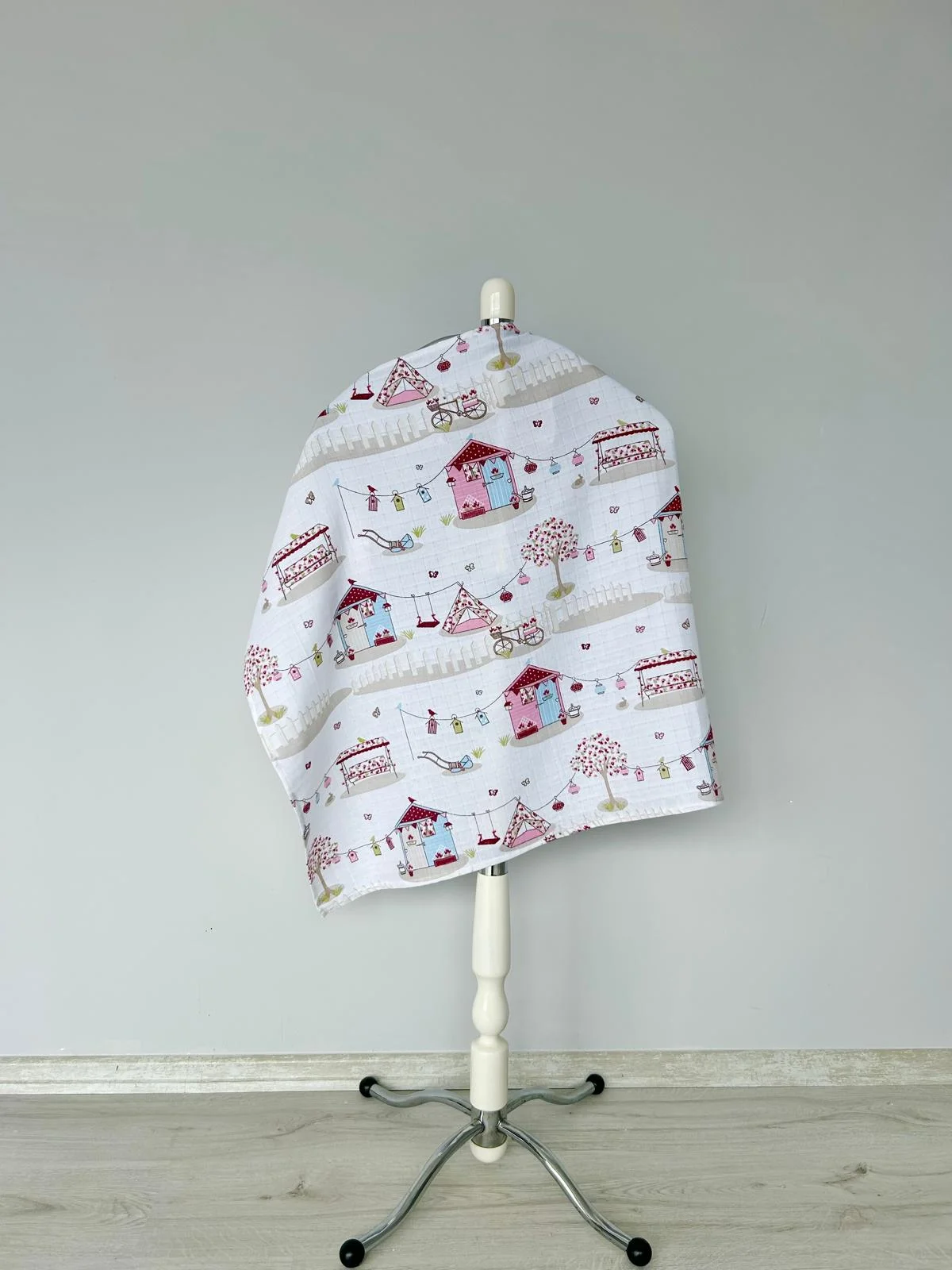 %100 Pamuk Tek Katlı Müslin Emzirme Önlüğü 75x90 Çdr