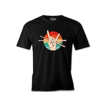 Hand Holding Drum Sticks And Making Rock Sign Siyah Erkek Tshirt 001