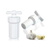 Pratik Sarımsak Ezici Plastik, Döner Kapaklı, Ez & Püre Yap Özelliği Plastik Diğer