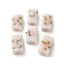 El Yapımı İşlemeli Süs Sabun, Çiçek Desenli Dekoratif Sabun, Beyaz Ve Pembe, 9x5x3 Cm, 1 Adet Diğer