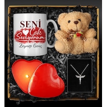 Sevgililer Gününe Kişiye Özel Tasarım Kupa & Zirkon Taşlı Melek Kolye & Kalp Mum & Peluş Ayıcık Seti
