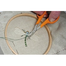Fiskars Kavisli Bıçaklı Manikür/nakış Makası, Toplam Uzunluk: 10 Cm, Sağ Ve Sol Elini Kullananlar İçin, Paslanmaz Çelik Bıçaklar/plastik Saplar, Klasik, 1005144