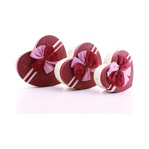 3 Lü Set Kalp Şeklinde Kurdeleli Karton Kutu Kırmızı - Bej