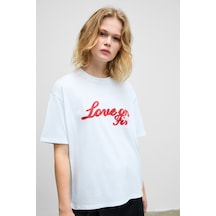 Grimelange LUSUTA Kadın Yumuşak Ve Esnek Kumaşlı Baskı Detaylı Bisiklet Yakalı Beyaz T-Shirt