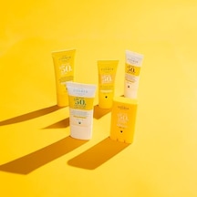 Koruyucu Krem Spf50 Pa Nemlendirici Su Dayanıklı Tüm Cilt Tipleri Için 50ml