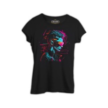 Woman Wearing Vr Glasses Siyah Kadın Tshirt 001