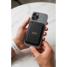 Vanilla Collection Kişiye Özel İsim Baskılı Deri Magsafe Uyumlu Mıknatıslı Telefon Arkası Kartlık Siyah