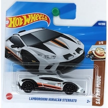 Hot Wheels Lamborghini Huracan Sterrato 1/5 41/250 Model Araba