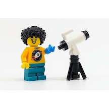 Minifigures 71048 Series 27 : 4.astronomer Kid