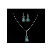 01aa Zirkon Taşlı Otantik,takı Seti, Kolye,küpe, Ahşap Kutu İçerisinde Gümüş Gümüş