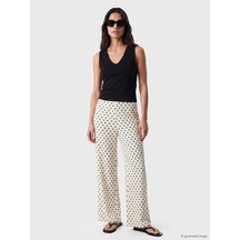 Ekru