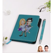 Kişiye Özel Sevgililer Karikatürlü Turkuaz Termo Deri Defter Kale N11.3570 Turkuaz