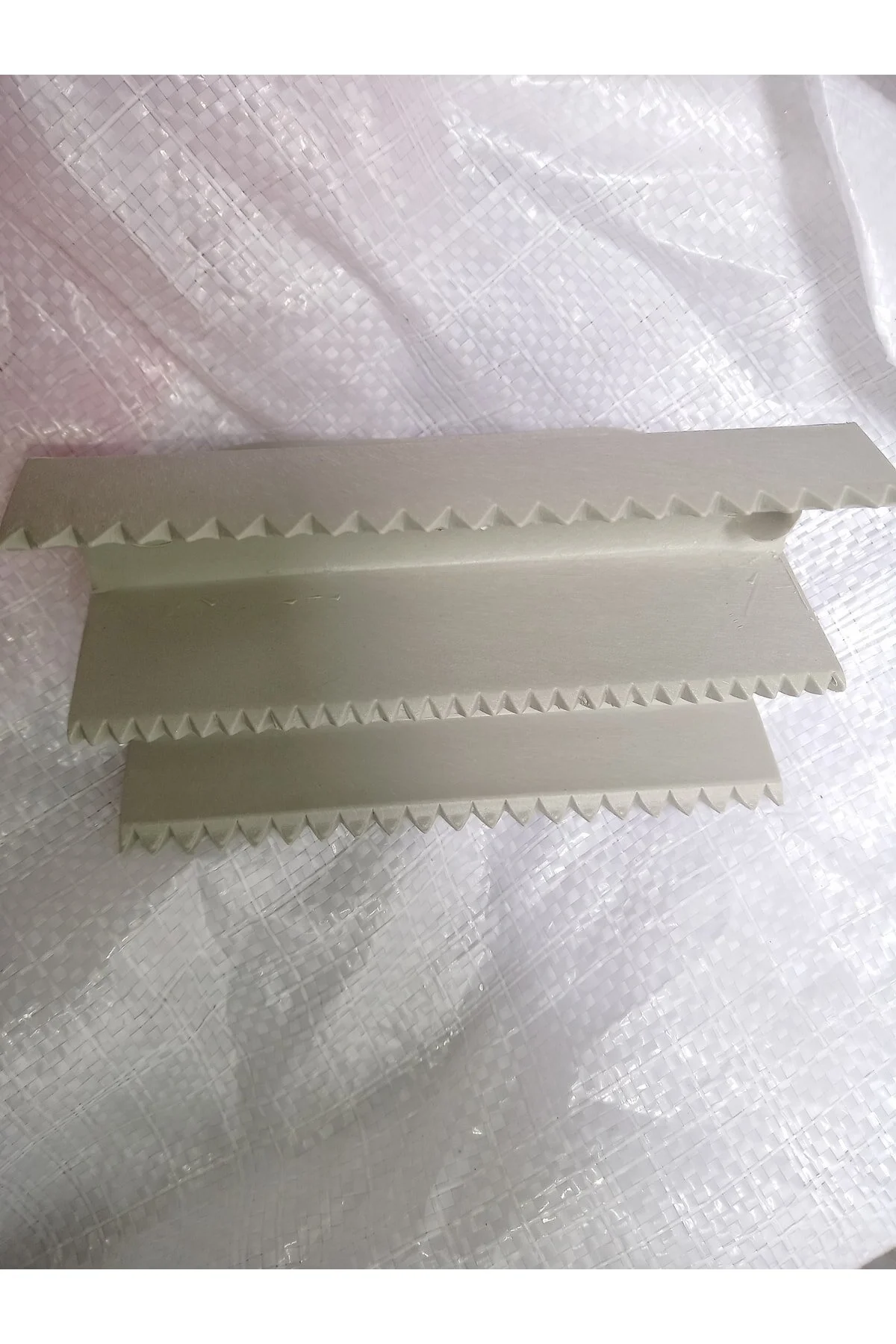 Plastik Hayvan Kaşağı
