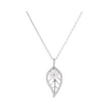 Nagiss Sedef Çiçekli Yaprak Model Zirkon Taşlı 925 Ayar Gümüş Kadın Kolye