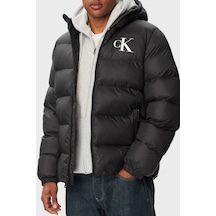Calvin Klein Logolu Su İtici Kapüşonlu Şişme Mont Lv04rg513gub1 Erkek Mont Lv04rg513g Ub1 Siyah