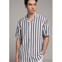 Colin's Colins Relaxed Fit Apaj Yaka Çizgili Erkek Lacivert Kısa Kol Gömlek Cl1078657 Q1.v2 Nav