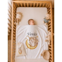 İsim Baskılı Kız Bebek Battaniyesi %100 Pamuk Çift Kat Penye 80x80 Cm Ham Bez Kıyafet Kesesi Yenidoğan Hediyesi 1108bk3x