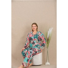 Angbutik Büyük Beden Renkli Yaprak Desenli Düğmeli Uzun Kol Viskon Pijama Takımı Görsel