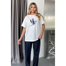 Kadın Bisiklet Yaka Taşlı Kuş Desenli T-shirt Beyaz - 5105
