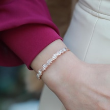 Baget Sıra Taşlı Rose Gold Kaplama Gümüş Kelepçe Gümüş