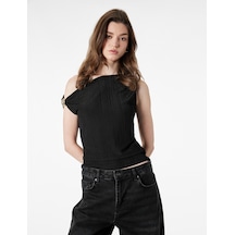 Koton Regular Fit Asimetrik Yaka Metal Aksesuarlı Kolsuz Bluz Siyah 6sak10381ek
