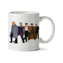 All 5 Modern Doctors Including 13th Doctor İki Tarafı Baskılı Kupa Bardak Çok Renkli